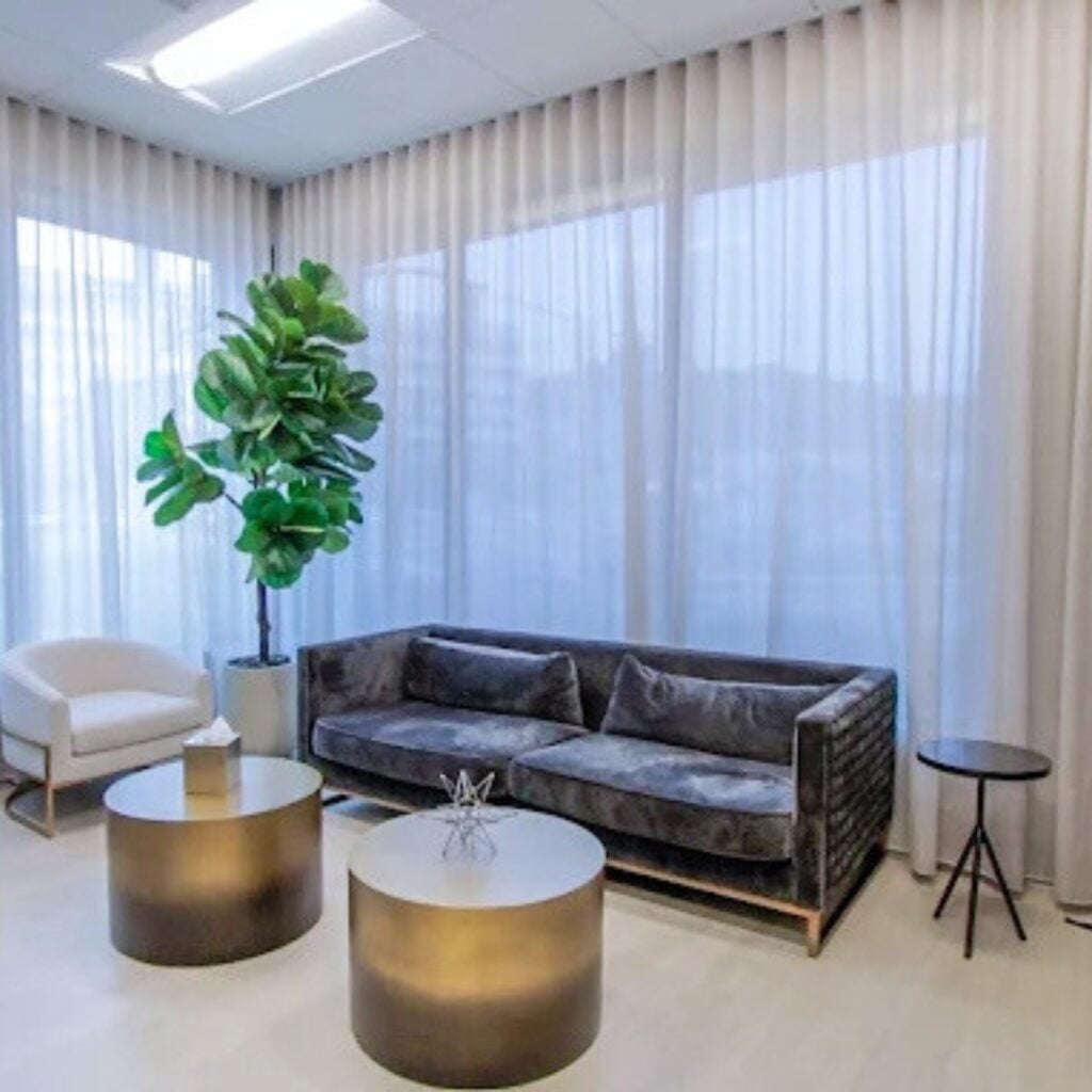 iThriveMD Mission Valley indoor